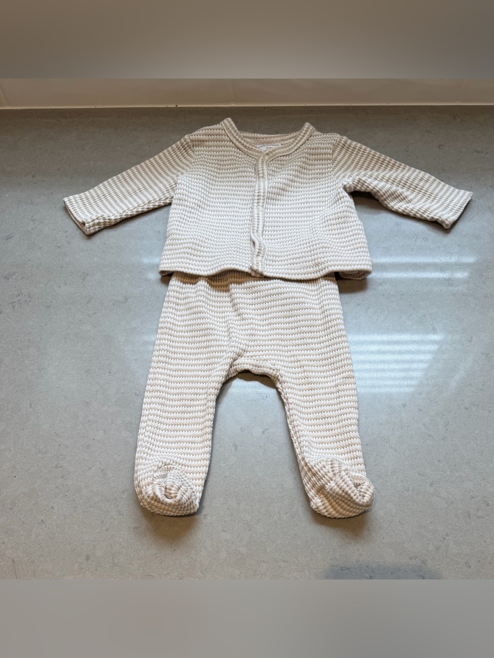 Petit lem 3m Cream Knit Baby One-Piece Set
